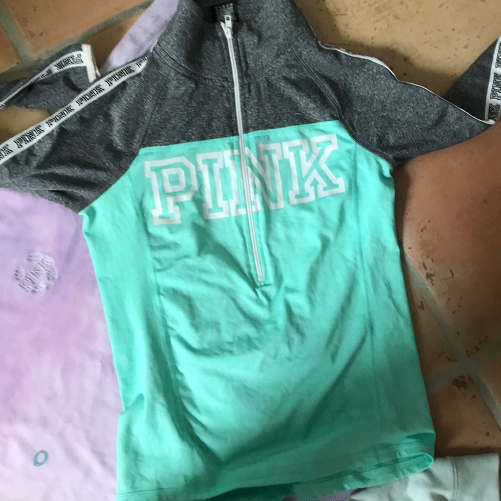 Pink sweatshirt bundle - Picture 7 of 8